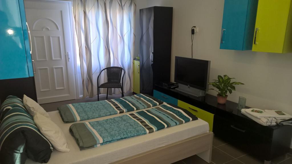 Kazinczy Apartment Keşkemet Oda fotoğraf