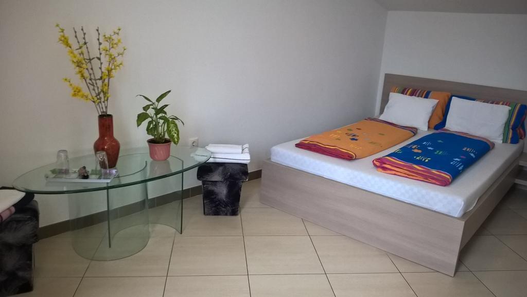 Kazinczy Apartment Keşkemet Oda fotoğraf
