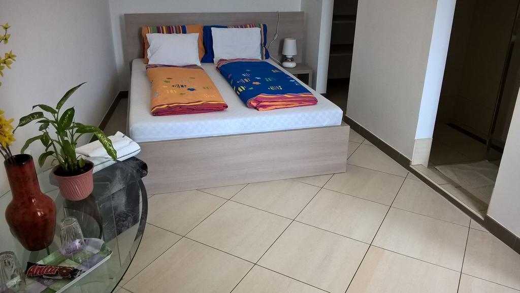 Kazinczy Apartment Keşkemet Oda fotoğraf