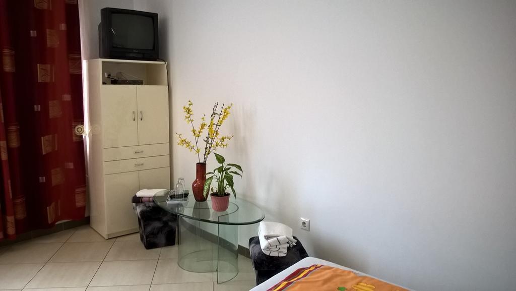 Kazinczy Apartment Keşkemet Oda fotoğraf