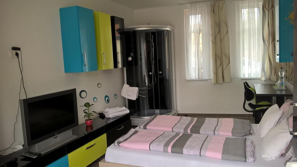 Kazinczy Apartment Keşkemet Oda fotoğraf