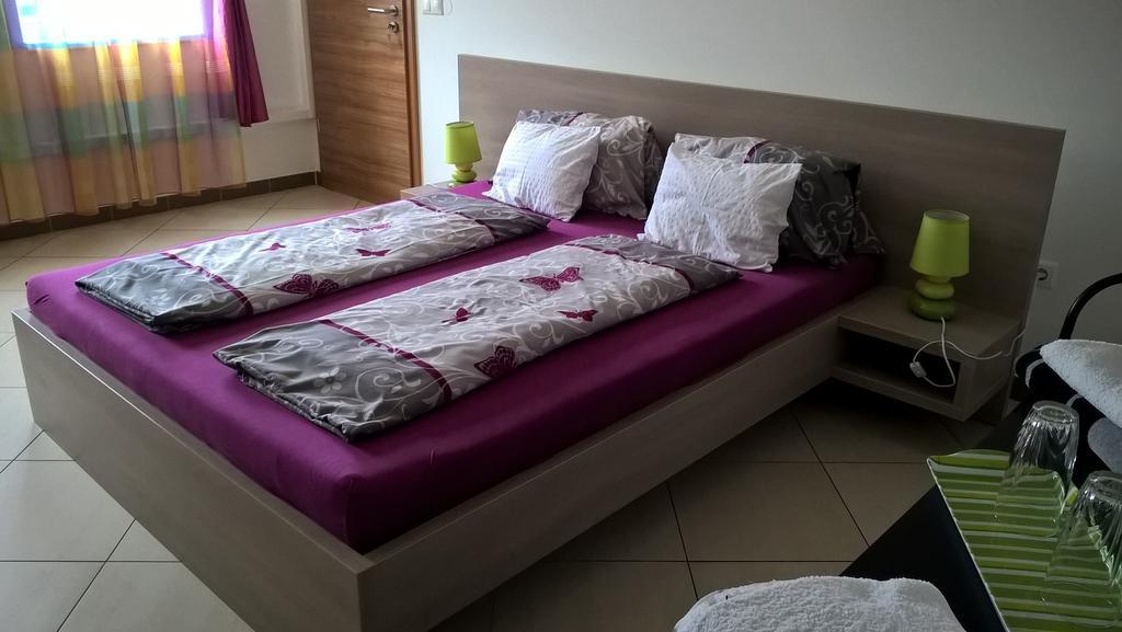 Kazinczy Apartment Keşkemet Oda fotoğraf